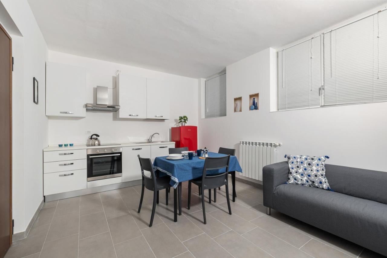 Appartamento Staurenghi Blu - Affitti Brevi Italia Varese Exterior foto
